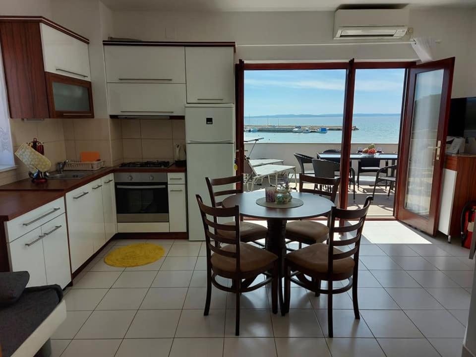 Apartments Hrestak Привлака Екстериор снимка