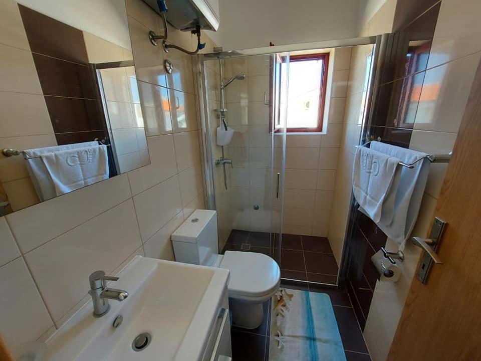 Apartments Hrestak Привлака Екстериор снимка